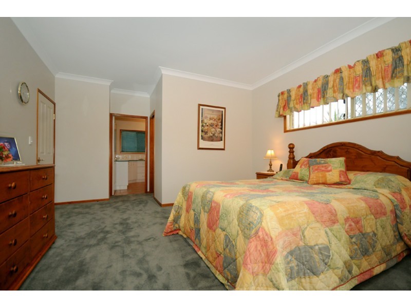 2 Glenmorgan Court, Glenvale QLD 4350