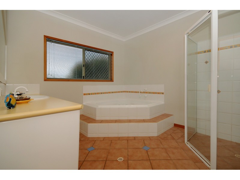 2 Glenmorgan Court, Glenvale QLD 4350