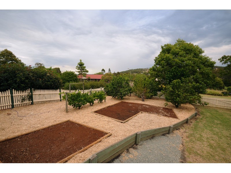 2 Glenmorgan Court, Glenvale QLD 4350