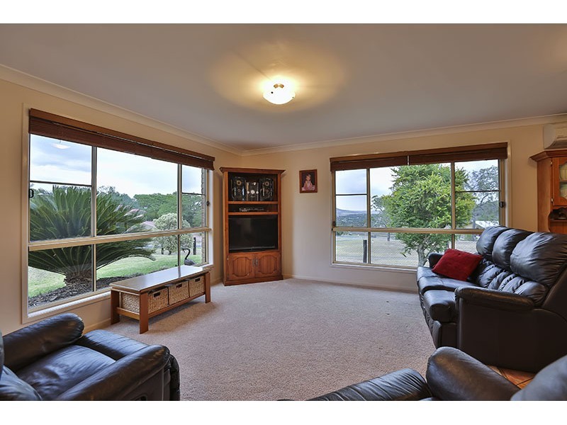 21 Junction Drive, Gowrie Junction QLD 4352