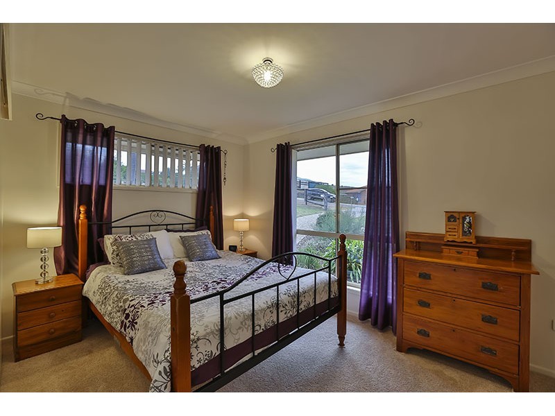 21 Junction Drive, Gowrie Junction QLD 4352