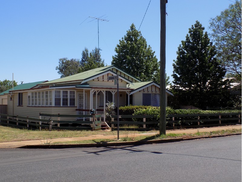 201A Campbell Street, Newtown QLD 4350