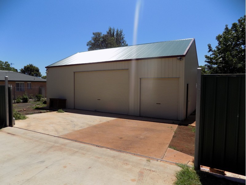 201A Campbell Street, Newtown QLD 4350