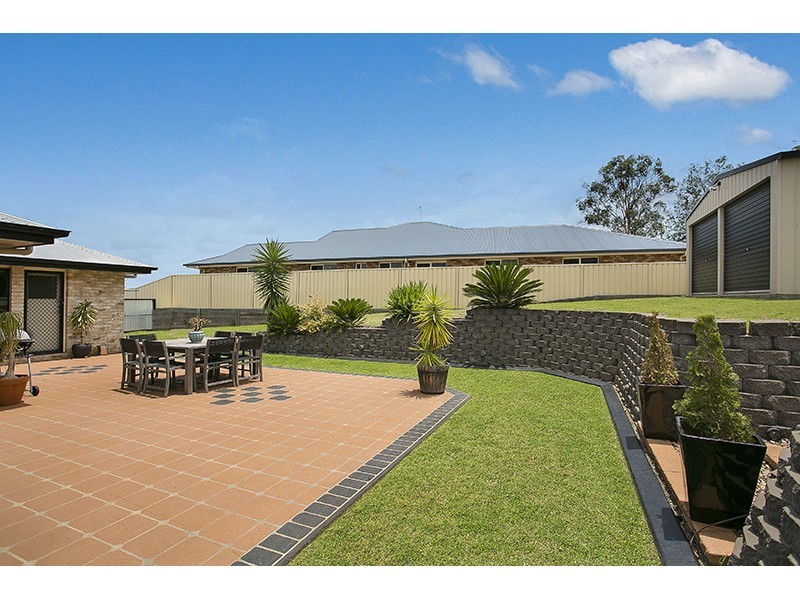 27 Schaefer Court, Westbrook QLD 4350
