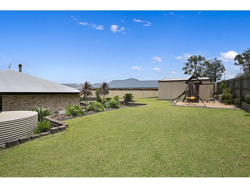 27 Schaefer Court, Westbrook QLD 4350