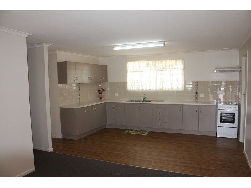 Unit 1/228 South Street, South Toowoomba QLD 4350