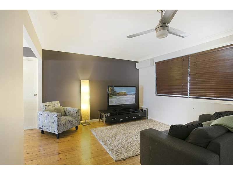 34 Debra Street, Centenary Heights QLD 4350