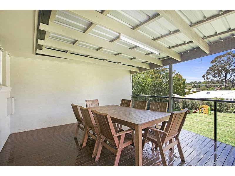 34 Debra Street, Centenary Heights QLD 4350