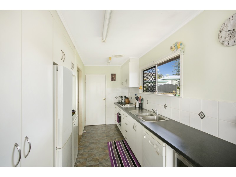 25 Cathro Street, Rockville QLD 4350