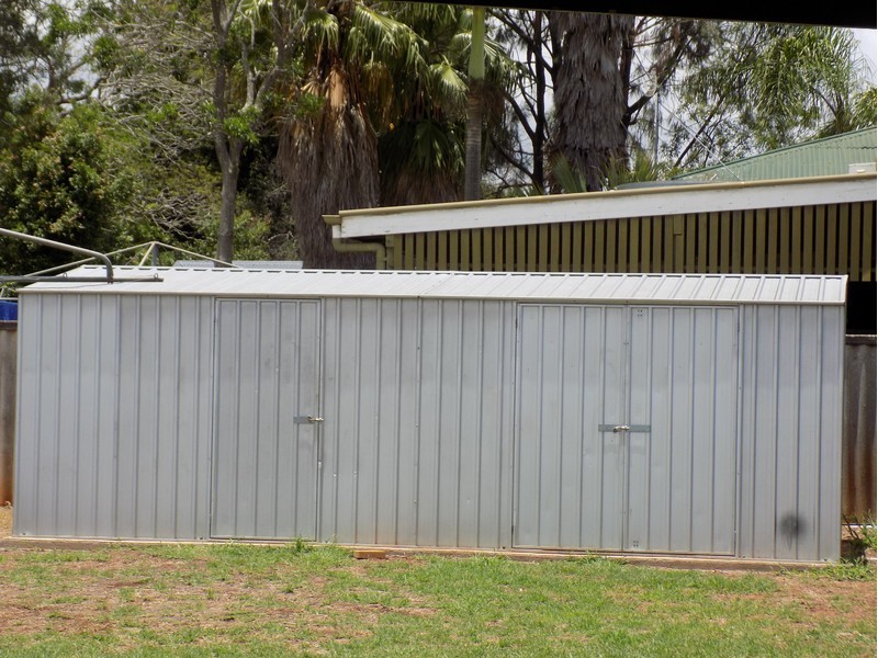 246 Campbell Street, Newtown QLD 4350