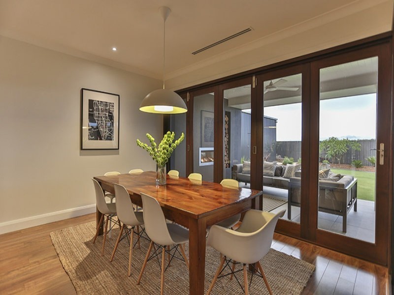 6 Goshawk Drive, Highfields QLD 4352