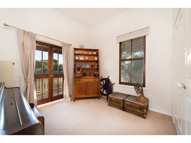 35 Rome Street, Newtown QLD 4350