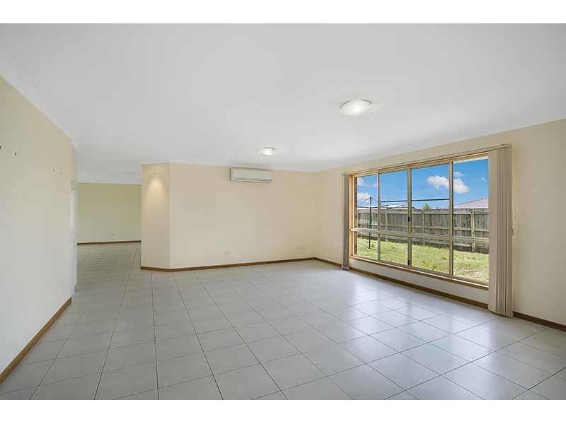 17 Sommariva Street, Westbrook QLD 4350