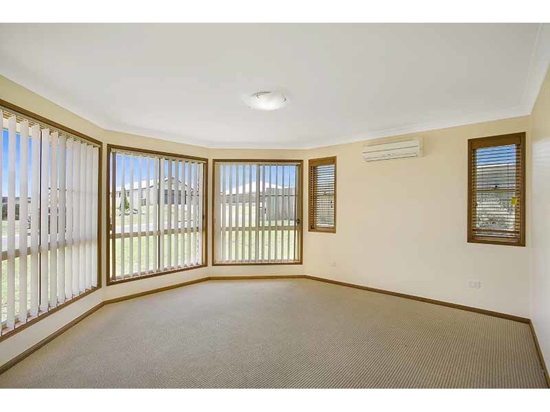 17 Sommariva Street, Westbrook QLD 4350