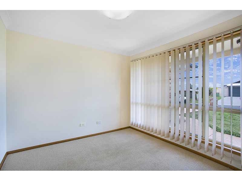 17 Sommariva Street, Westbrook QLD 4350