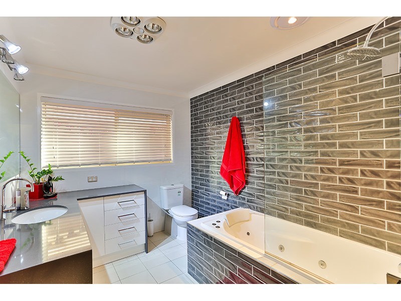 110 Savage Road, Cambooya QLD 4358