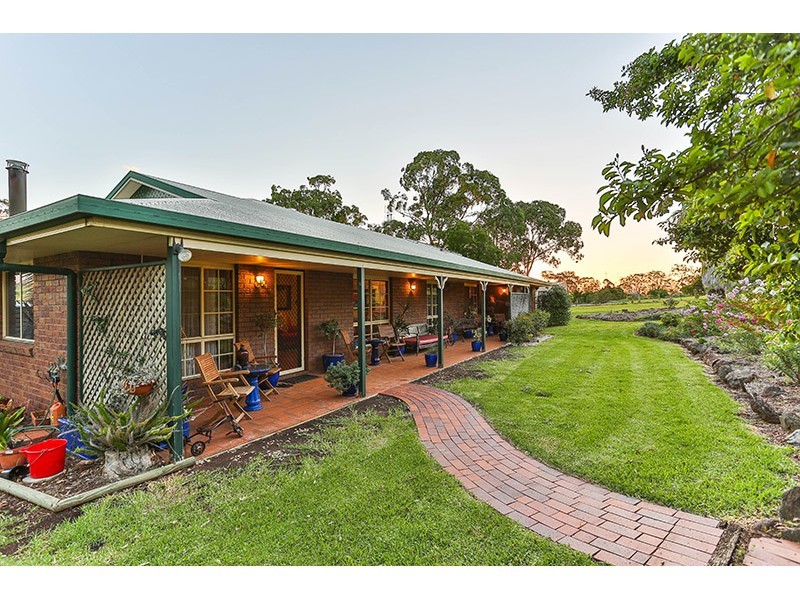 110 Savage Road, Cambooya QLD 4358