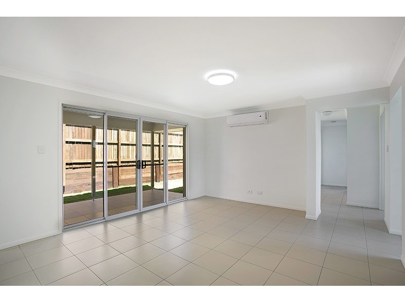 4 Parkview Drive, Glenvale QLD 4350