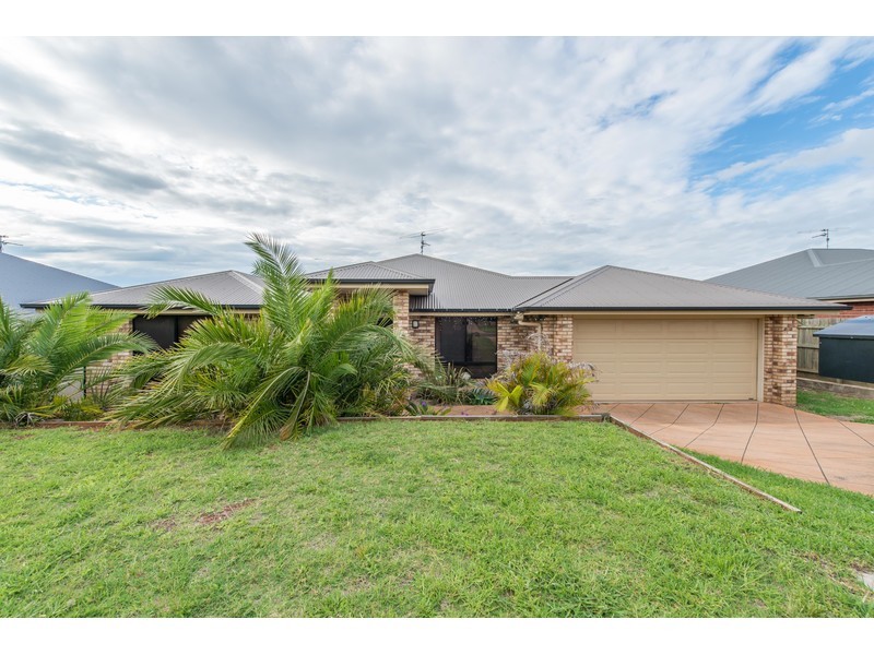 25 Smythe Drive, Highfields QLD 4352
