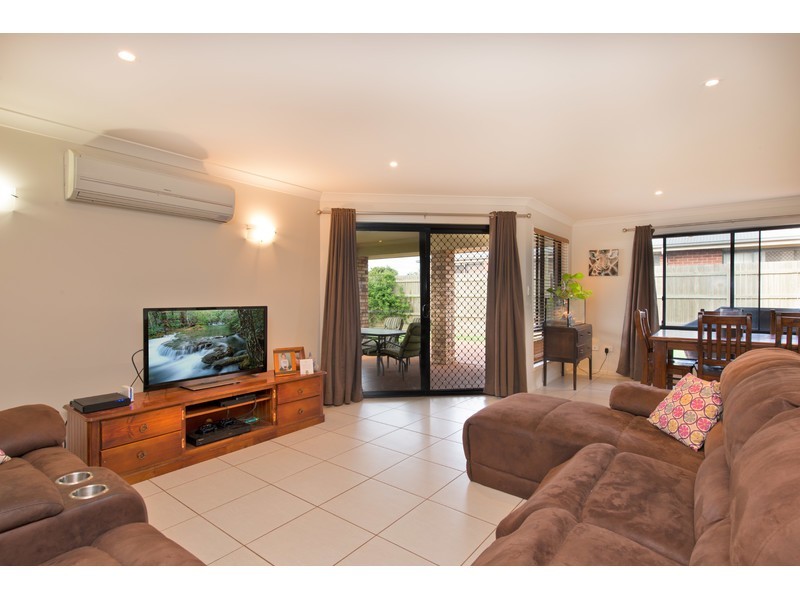 25 Smythe Drive, Highfields QLD 4352