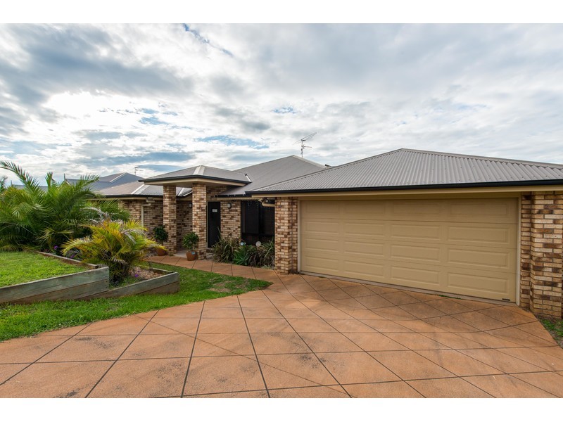25 Smythe Drive, Highfields QLD 4352