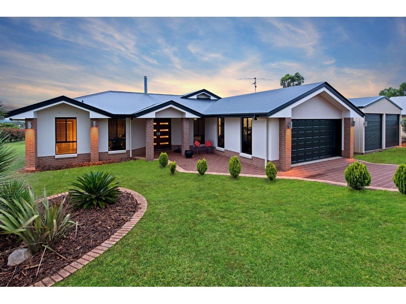 5 Schulz Street, Highfields QLD 4352