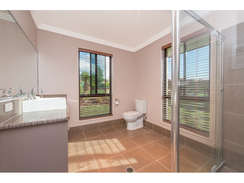 5 Schulz Street, Highfields QLD 4352
