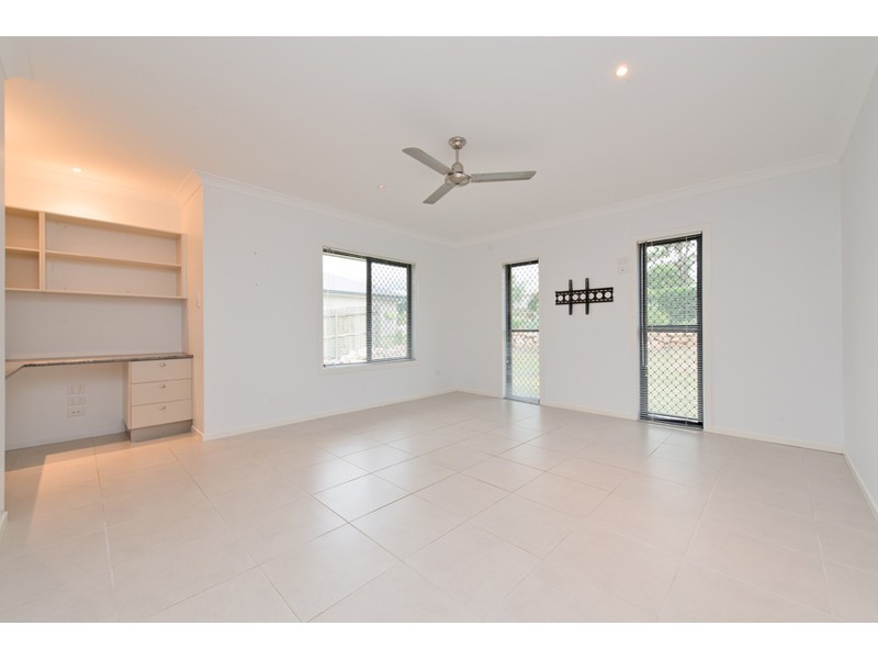 4 Rosella Gardens Drive, Meringandan West QLD 4352