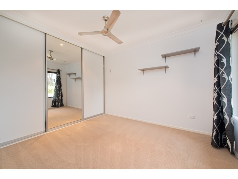 4 Rosella Gardens Drive, Meringandan West QLD 4352