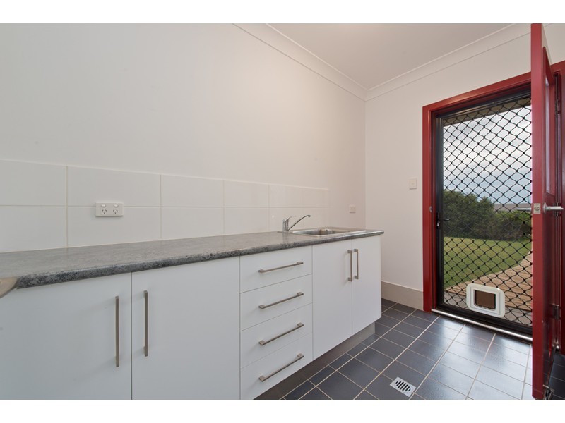 4 Rosella Gardens Drive, Meringandan West QLD 4352