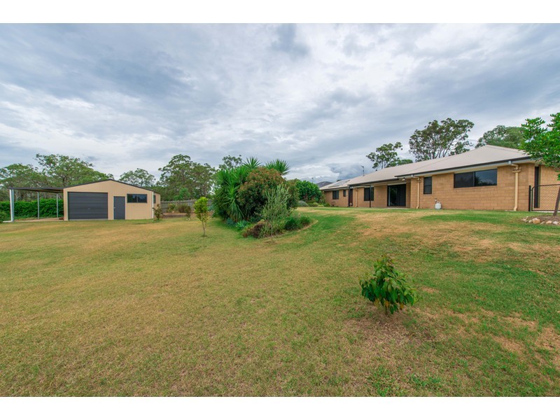 4 Rosella Gardens Drive, Meringandan West QLD 4352