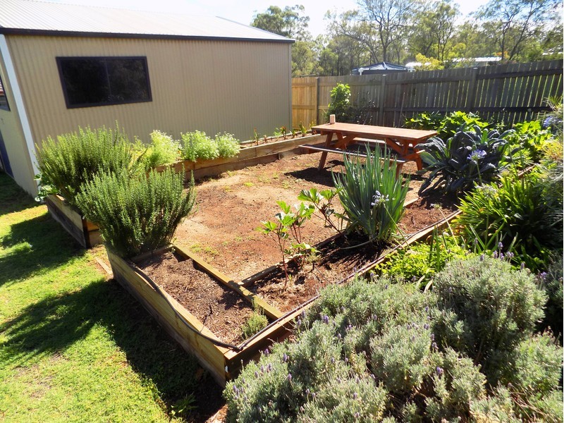 4 Rosella Gardens Drive, Meringandan West QLD 4352