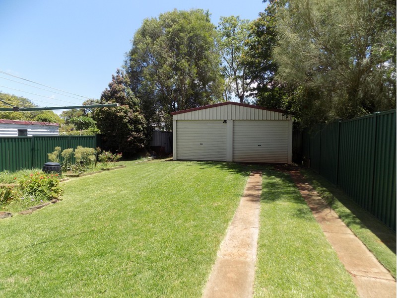 17 Delacey Street, North Toowoomba QLD 4350