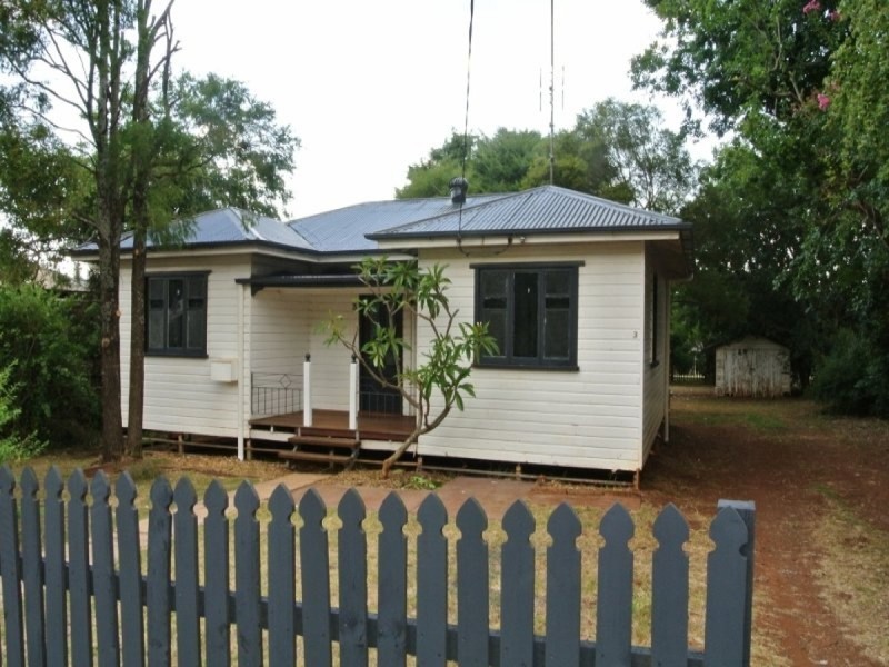 3 Waverley Street, North Toowoomba QLD 4350