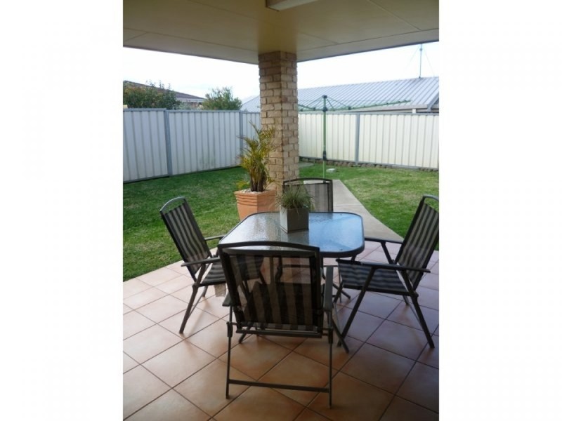 211 Glenvale Road, Glenvale QLD 4350