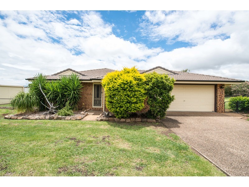 8 Roderick Drive, Cotswold Hills QLD 4350
