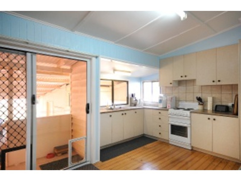 4 Braemar Street, South Toowoomba QLD 4350