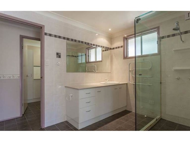 16 Stewart Street, Withcott QLD 4352
