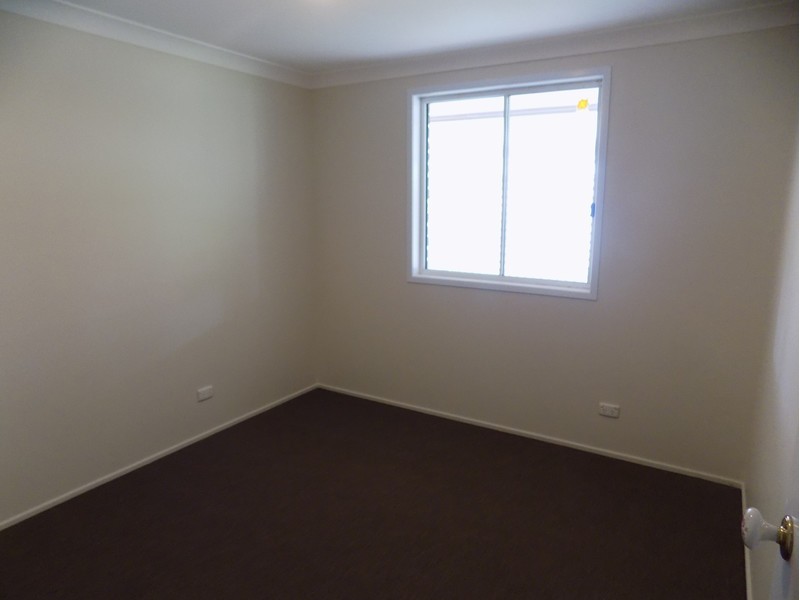16 Stewart Street, Withcott QLD 4352