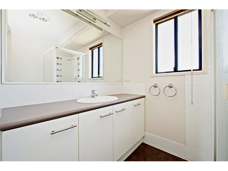 3 Jacaranda Court, Westbrook QLD 4350