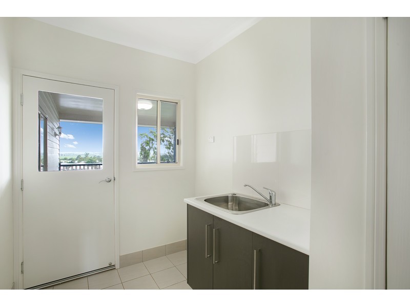 21 Edwin Street, Westbrook QLD 4350