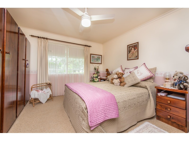 82 North Street, Mount Lofty QLD 4350