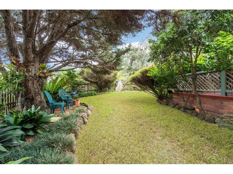 82 North Street, Mount Lofty QLD 4350