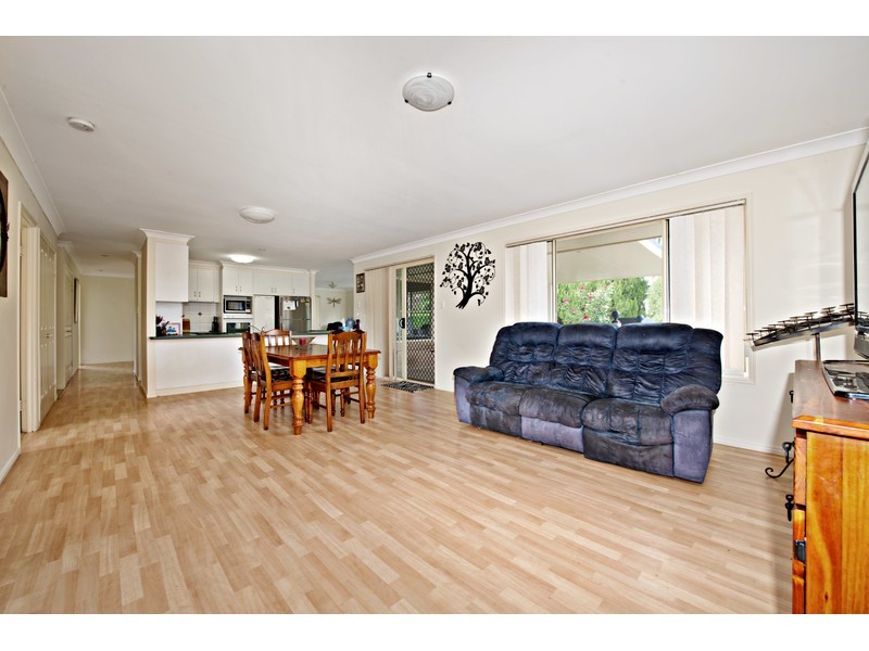 10 Odassa Street, Goombungee QLD 4354