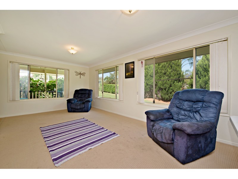 10 Odassa Street, Goombungee QLD 4354