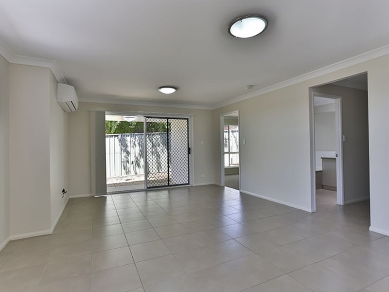 1/429 West Street, Darling Heights QLD 4350