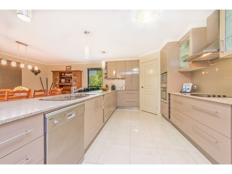 4 Volp Court, Highfields QLD 4352