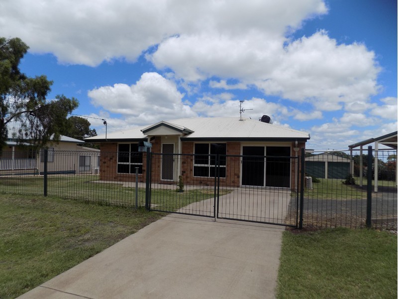 8 Gulligal Street, Kingsthorpe QLD 4400
