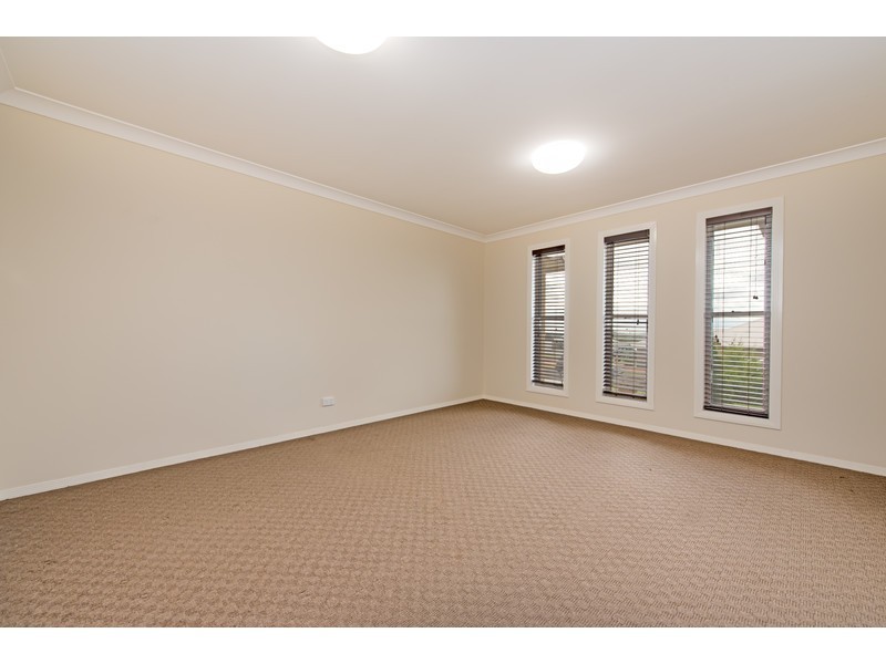 3 Wagtail Drive, Highfields QLD 4352