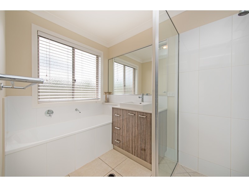 3 Wagtail Drive, Highfields QLD 4352